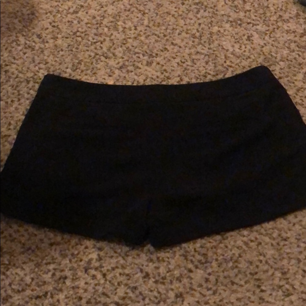 Shorts - Picture 2 of 3